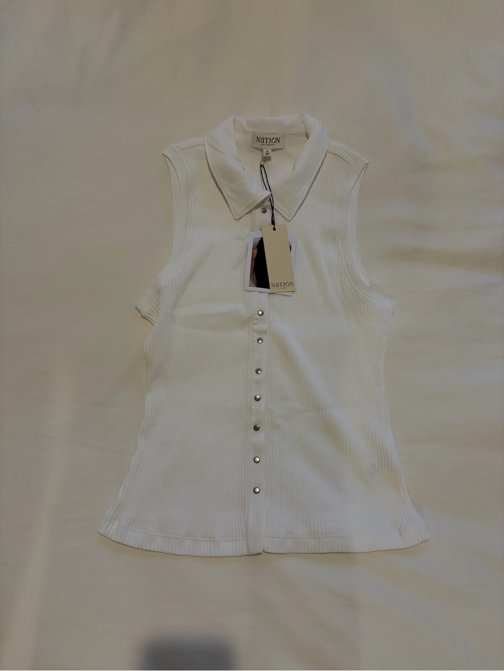 Nation LTD White Ribbed Sleeveless Collared Snap-Front Tank